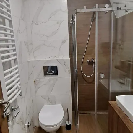 Krcmarica 20 Lux , Borovi 3 Divčibare