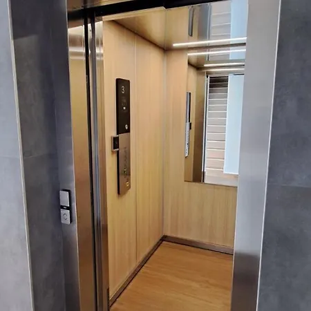 公寓 Krcmarica 20 Lux , Borovi 3 *