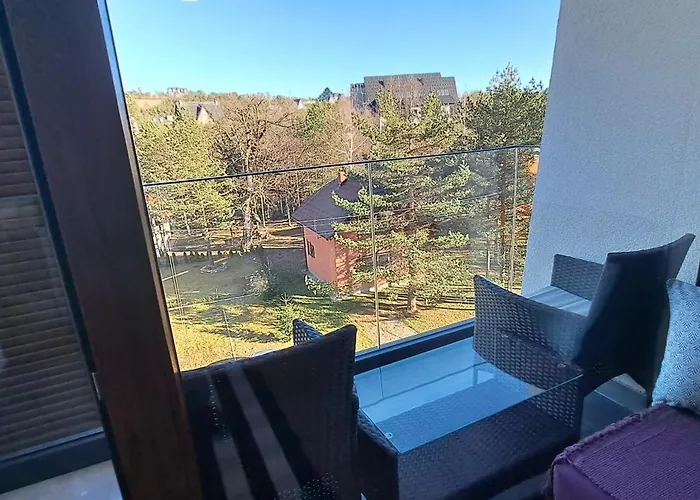 Krcmarica 20 Lux , Borovi 3 Divčibare