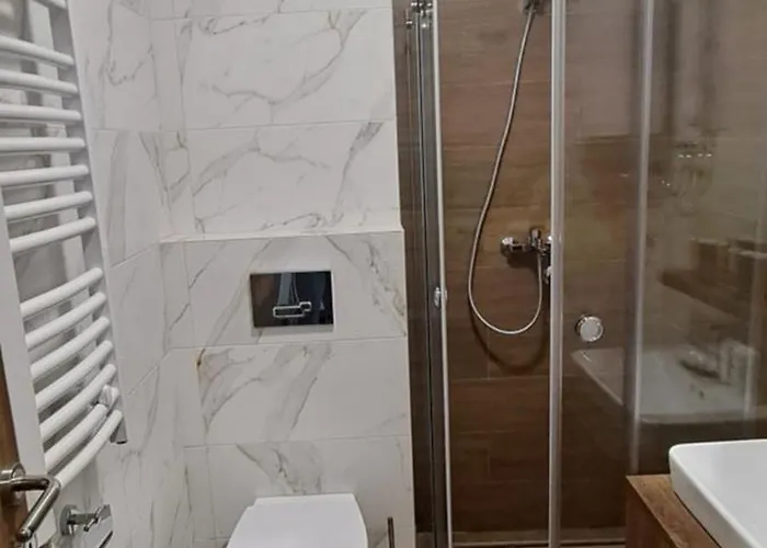 Krcmarica 20 Lux , Borovi 3 Divčibare